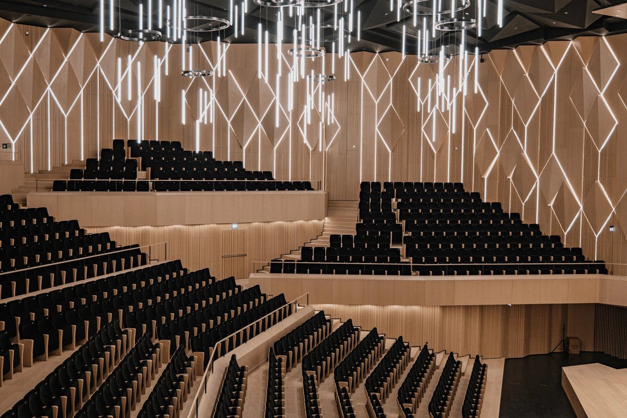 vilna_congress_hall-jauniskis3